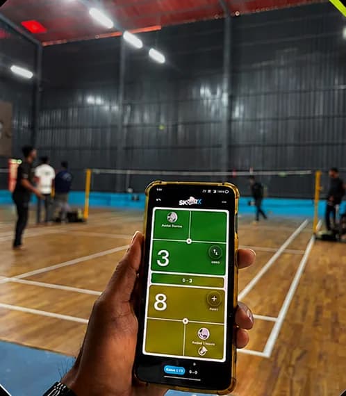 Scoring a live match with SkorX at an indoor court